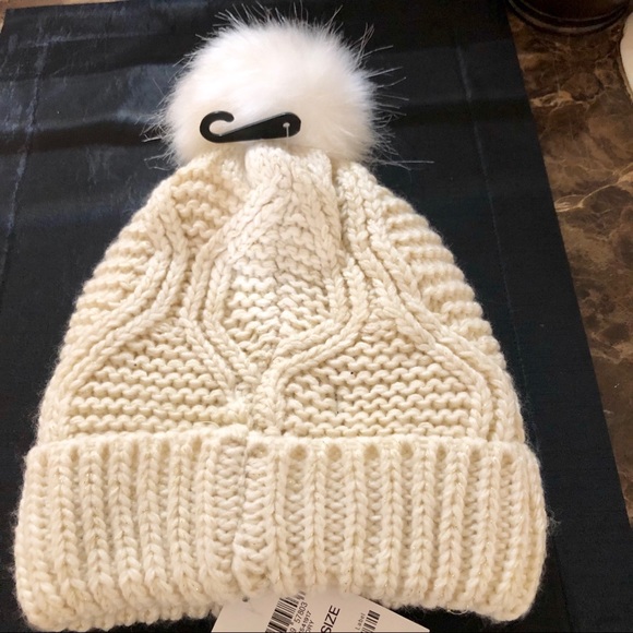 INC-Cable Shine Beanie-FauxFur Pom/Fleece Lining-NWT - Picture 5 of 6